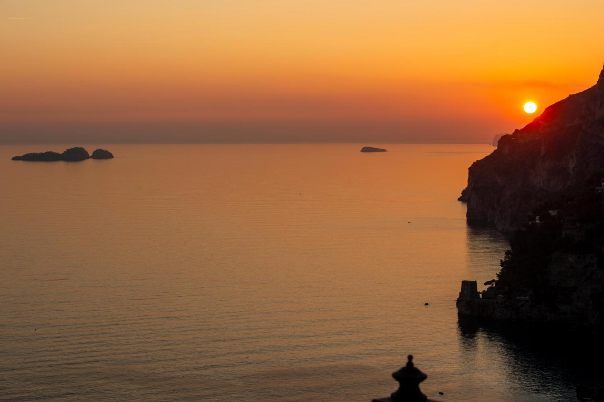 Aria Di Mare,Near Elevator, Few Steps, Parking, Garden Apartment Positano Luaran gambar