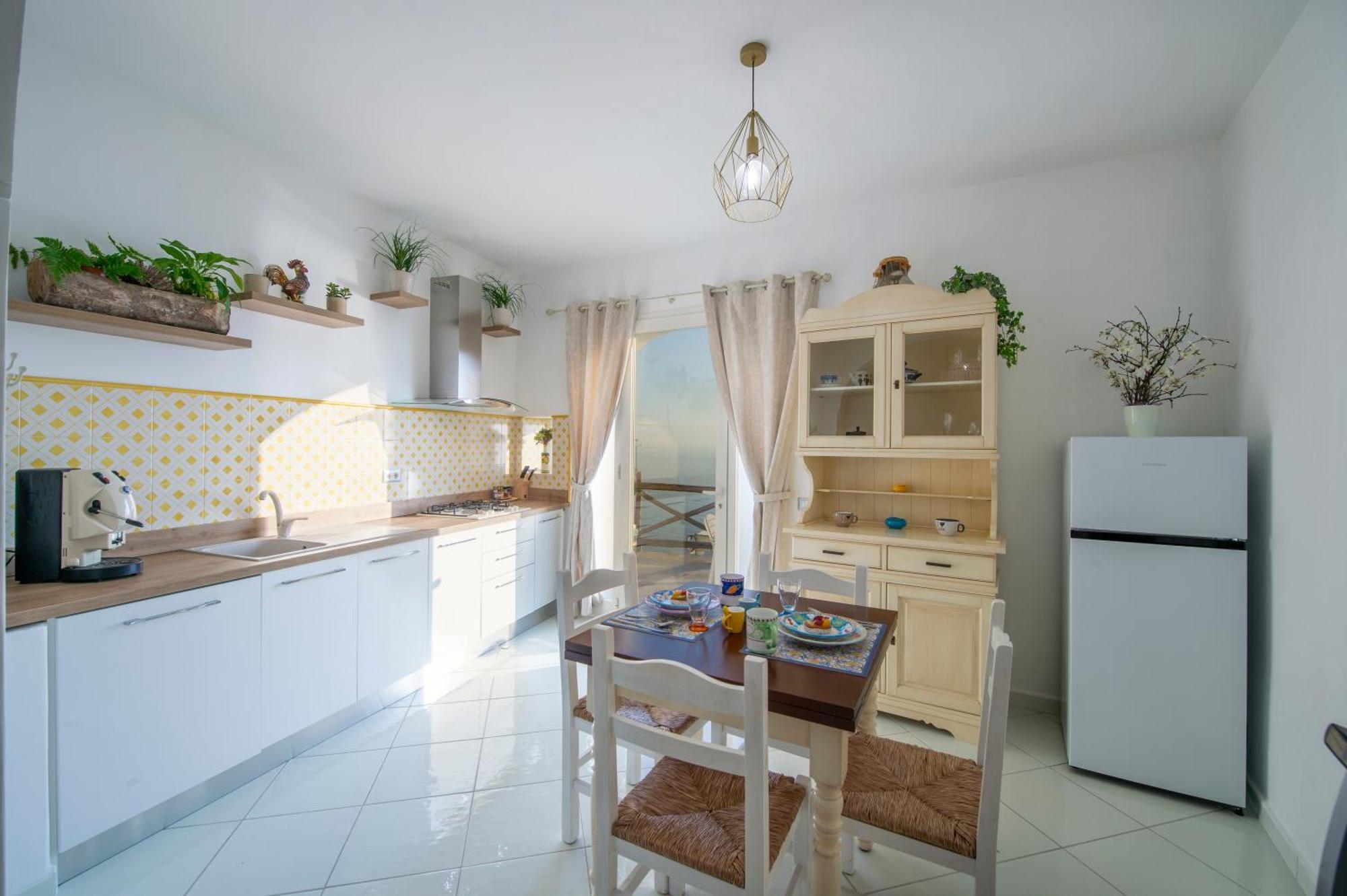 Aria Di Mare,Near Elevator, Few Steps, Parking, Garden Apartment Positano Luaran gambar